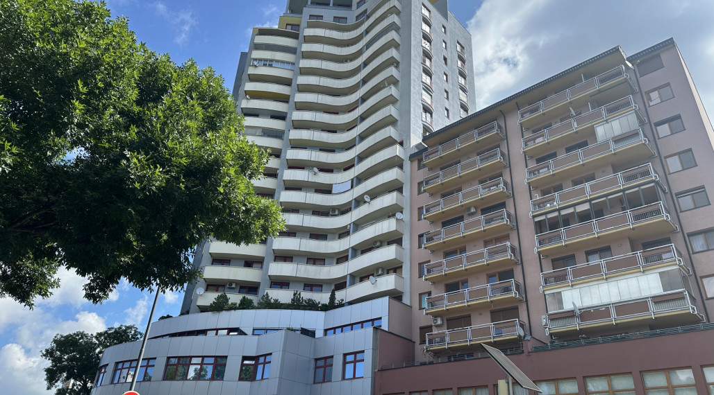 Čarovný panoramatický  výhľad na Bratislavu z 21. poschodia zo  4i bytu o  celkovej výmere 172 m2  vrátane 50m2 terás (20m2 + 30m2)