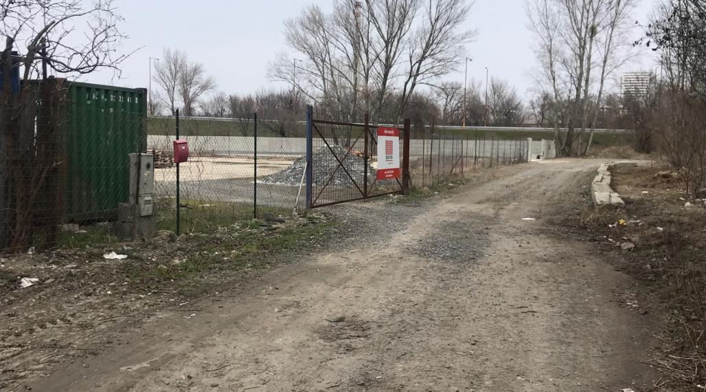 Prenájom oploteného pozemku - výmery: 315, 650 a 990 m2