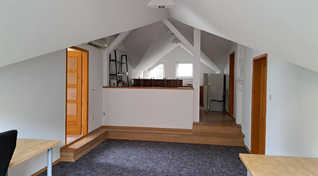 NEBYTOVÝ PRIESTOR V RD V STAROM MESTE, UL.PRI HABÁNSKOM MLYNE, 84 M2