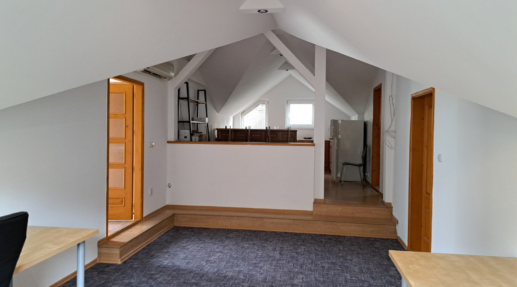 NEBYTOVÝ PRIESTOR V RD V STAROM MESTE, UL.PRI HABÁNSKOM MLYNE, 84 M2