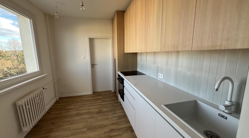 Predaj zrekonštruovaného 4.izb. bytu v blízkosti Devínskej Kobyly – Tranovského ulica.