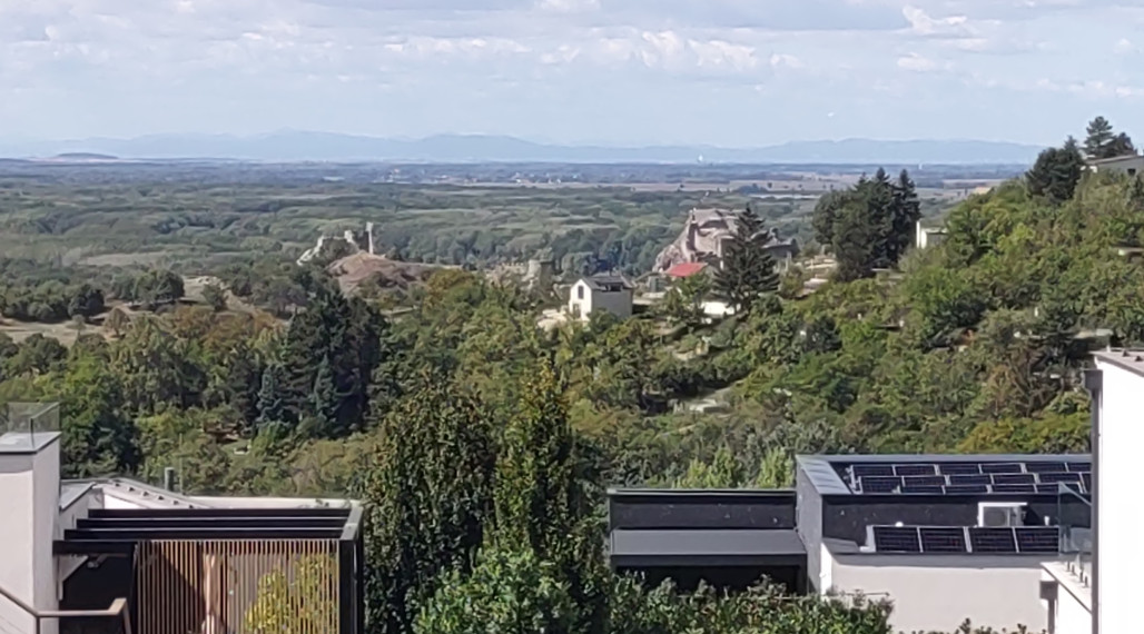 Exkluzívny pozemok s výhľadom na hrad Devín