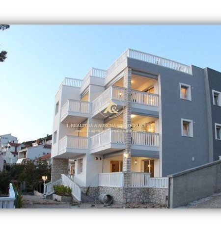 Predaj apartmánového komplexu v Chorvátsku, ostrov Murter - Tisno