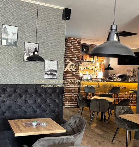 PRENÁJOM LUKRATÍVNEHO OBCHODNEHO PRIESTORU(120m2)S VÝKLADOM A SKLADOVÝMI PRIESTORMI(100m2) V BLÍZKOSTI TRHOVISKA