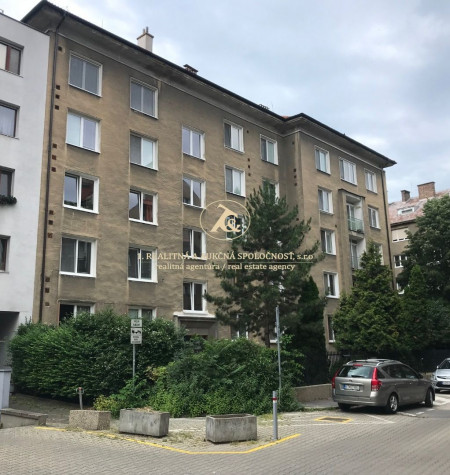 2 izbový byt v tichej uličke pri Trnavskom mýte
