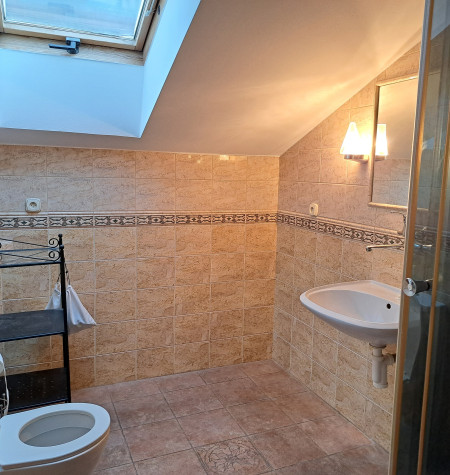 NEBYTOVÝ PRIESTOR V RD V STAROM MESTE, UL.PRI HABÁNSKOM MLYNE, 84 M2