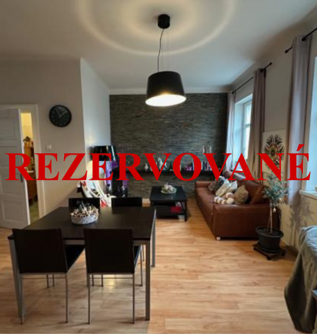 REZERVOVANÉ - Predaj nadčasového  2-izbového  bytu po kompletnej rekonštrukcii v srdci Starého Mesta – Dobrovského ul.