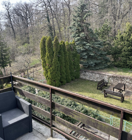 Prenájom- Bratislava III/Koliba - Brečtanová ul. - romantického 3i bytu v rodinnom dome, na rozhraní mesta a lesa