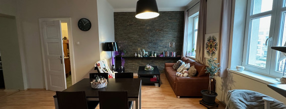 Predaj nadčasového  2-izbového  bytu po kompletnej rekonštrukcii v srdci Starého Mesta – Dobrovského ul.