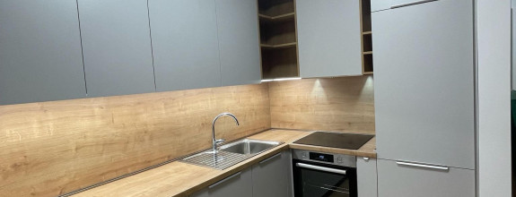 Predaj 2-izbového bytu s loggiou, pivnicou a parkovaním – projekt Zelené Záluhy