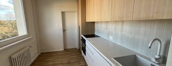 Predaj zrekonštruovaného 4.izb. bytu v blízkosti Devínskej Kobyly – Tranovského ulica.