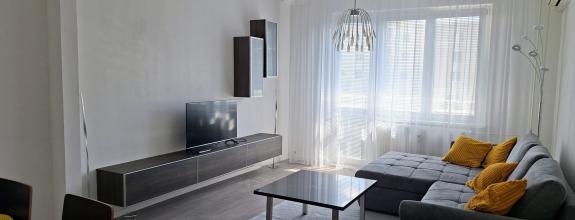 MODERNÝ 2,5-IZBOVÝ ZREKONŠTRUOVANÝ BYT, UL. ČESKOSL.PARAŠUTISTOV, MODERNE ZARIADENÝ