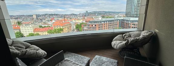 4-izbový byt s panoramatickým výhľadom na Bratislavský hrad | SKY PARK 1